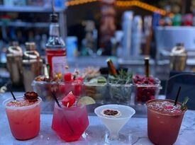 Moonlit Merlot - Bartender - Orlando, FL - Hero Gallery 3