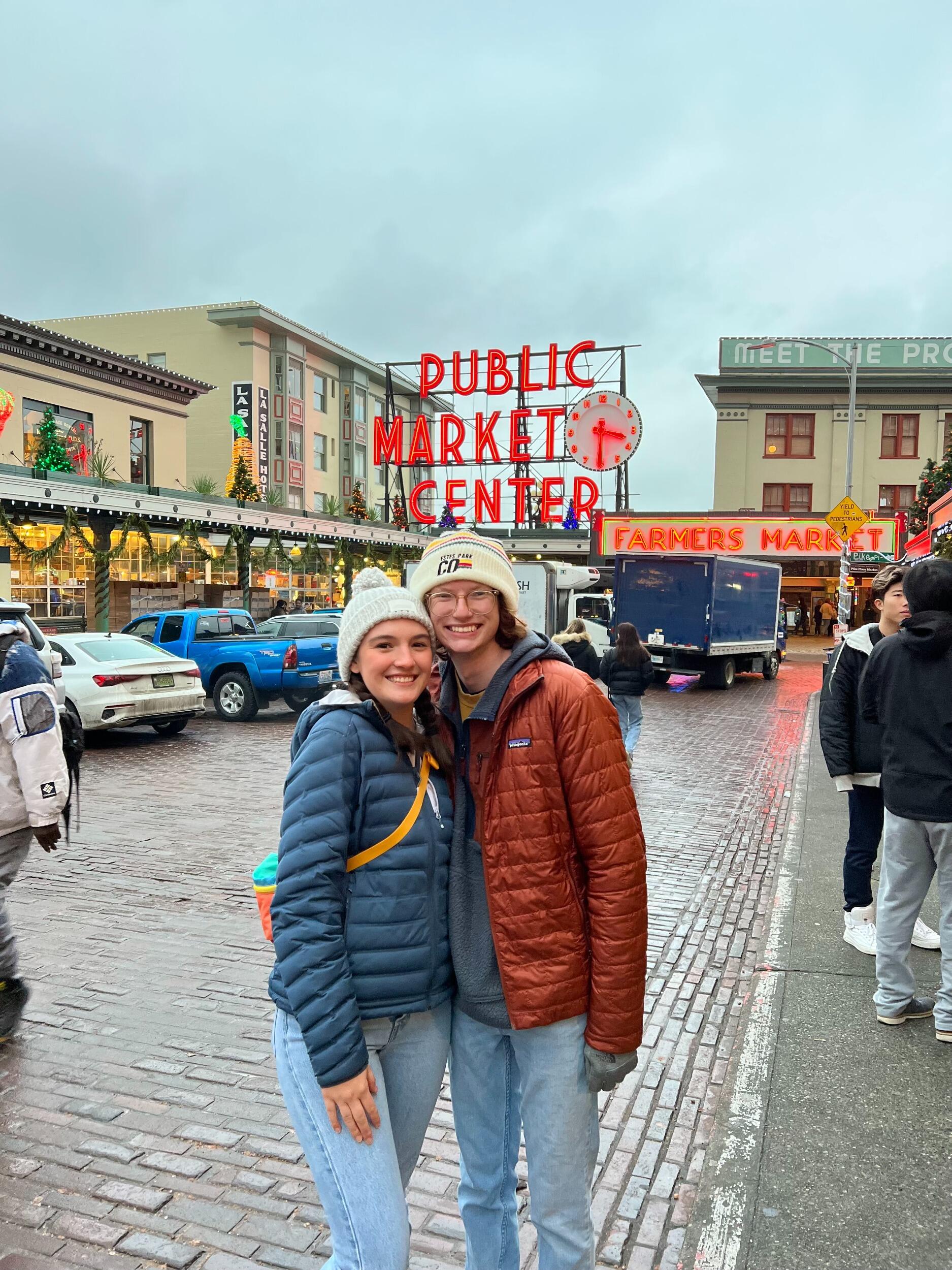 Winter break in Seattle! (Maria ended up getting stuck in Seattle and spent Christmas with Davis' lovely family)