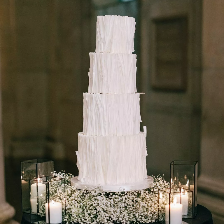 40 Cool Acrylic Separator Wedding Cake Designs - Weddingomania
