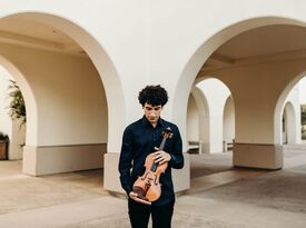 Ayrton Pisco - Solo Violin and String Quartet - Violinist - New Haven, CT - Hero Gallery 3