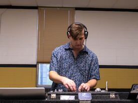 Earworm Muzic Services - DJ - Wadsworth, OH - Hero Gallery 2