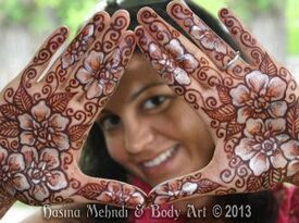 Hasina Mehndi & Body Art - Henna Artist - Winnipeg, MB - Hero Gallery 4