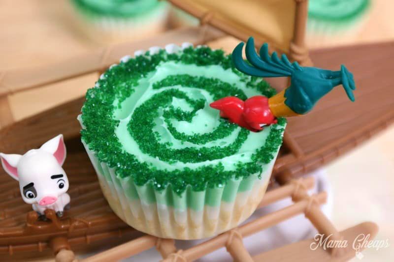 Heart of Te Fit cupcakes Moana theme party ideas