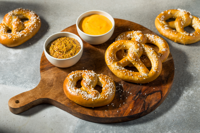 Kentucky Derby Party Ideas - Pretzel Board