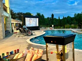 Backyard Movies Colorado - Outdoor Movie Screen Rental - Denver, CO - Hero Gallery 3