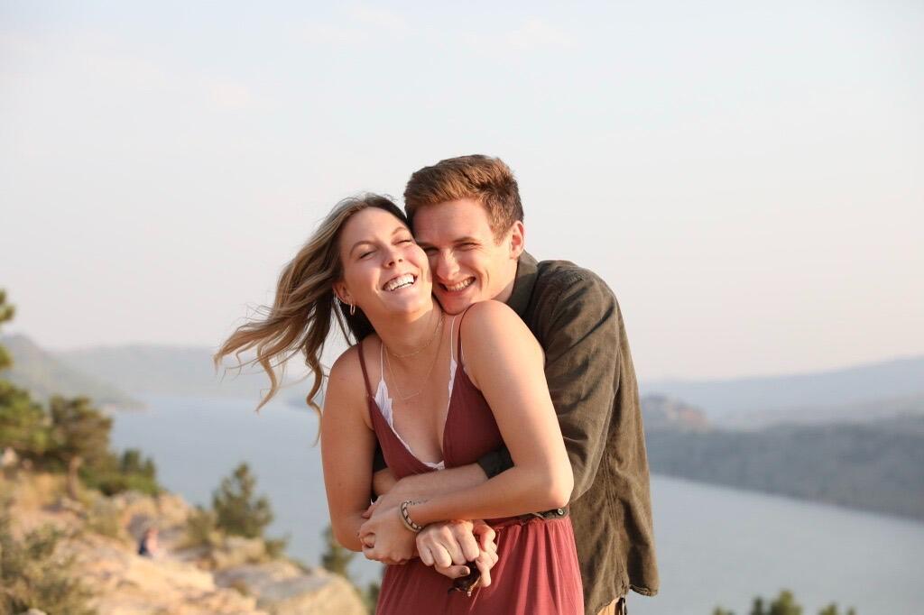 Kellie's bestie, Megan, came to Colorado and took some of their favorite pictures to date. 