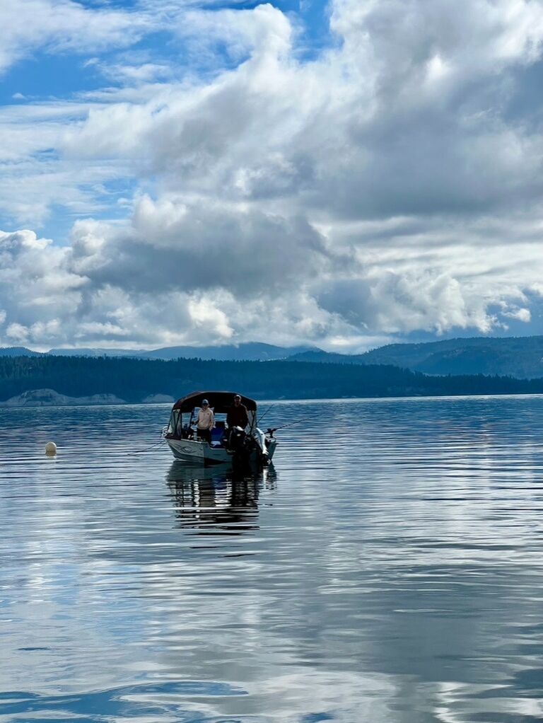 Sturgeon fishing with the new boat!