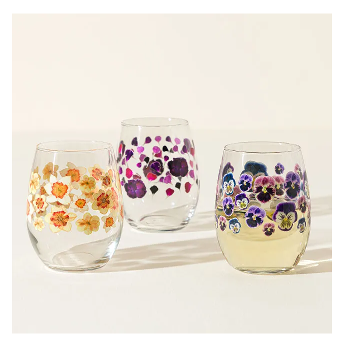 Birth flower glass for the best gift for your boyfriend's mom