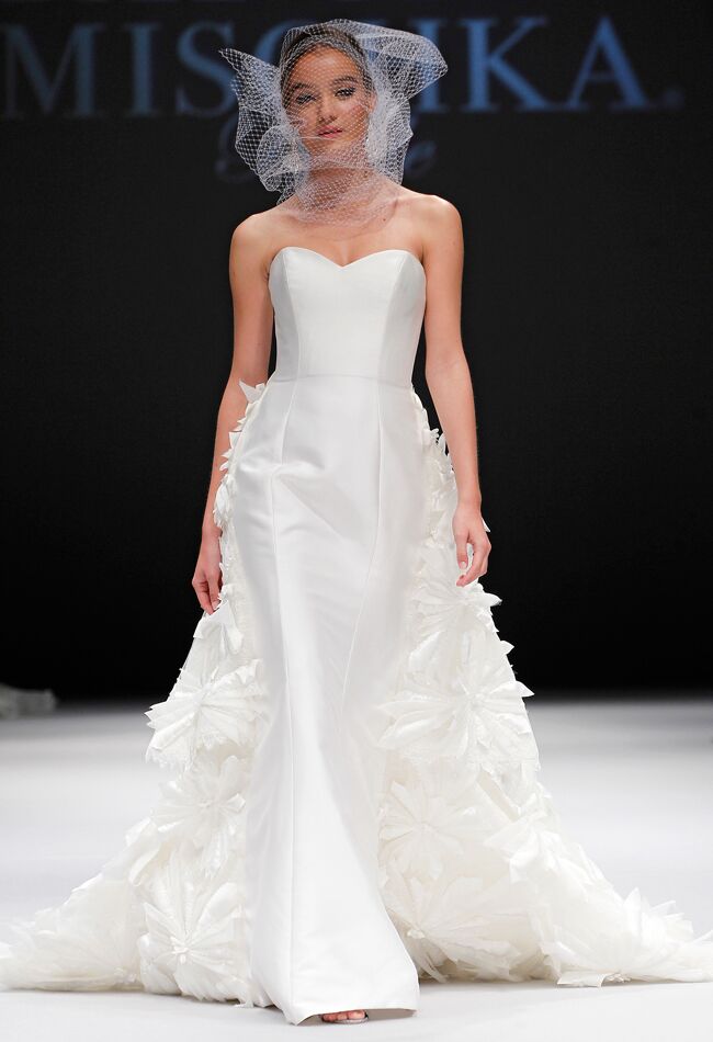 Badgley Mischka Wedding Dresses Fall 2015: Bridal Fashion Week Photos!