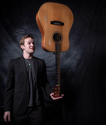 Forest Bailey - Acoustic Guitarist - Nashville, TN - Hero Main