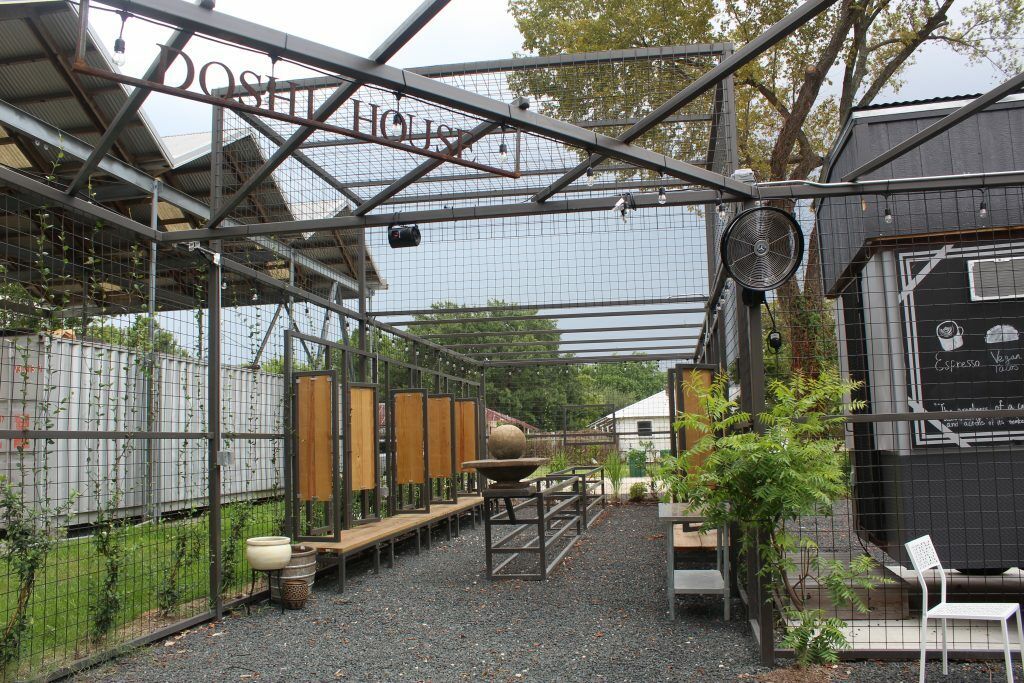 The Doshi House - Garden outdoor tables