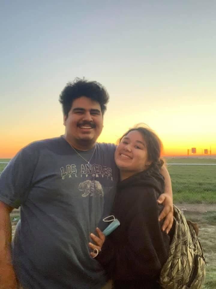 During this time Jesus and Erica experience some of their best moments together, creating everlasting memories traveling around the country. 
/
Durante este tiempo, Jesús y Erica vivieron algunos de sus mejores momentos juntos, creando recuerdos inolvidables mientras viajaban por el país.