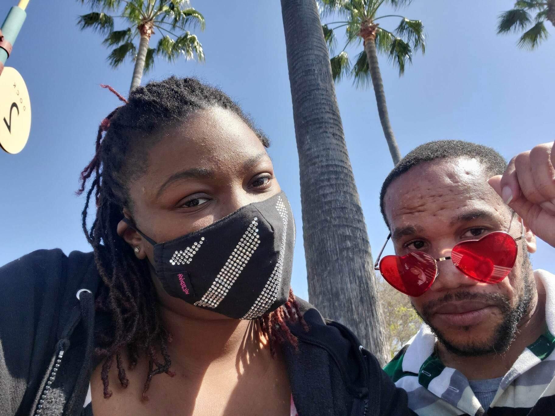 Cali didn't change Tigga.. Still doing light skin ishhh 
