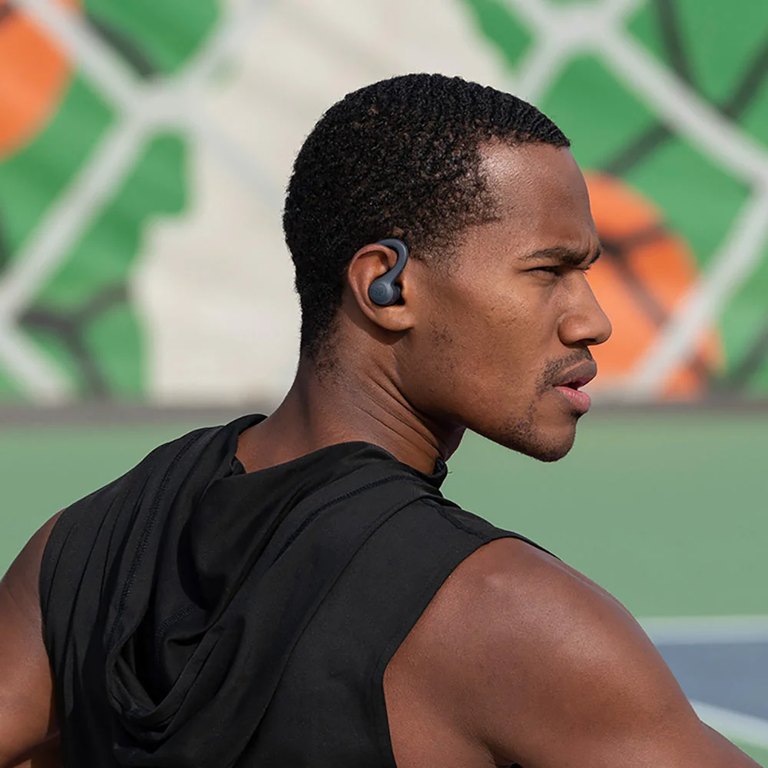 Wireless earbuds 