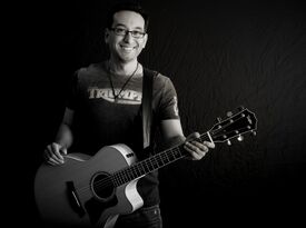 Mike Silva - Acoustic Guitarist - Sunnyvale, CA - Hero Gallery 1
