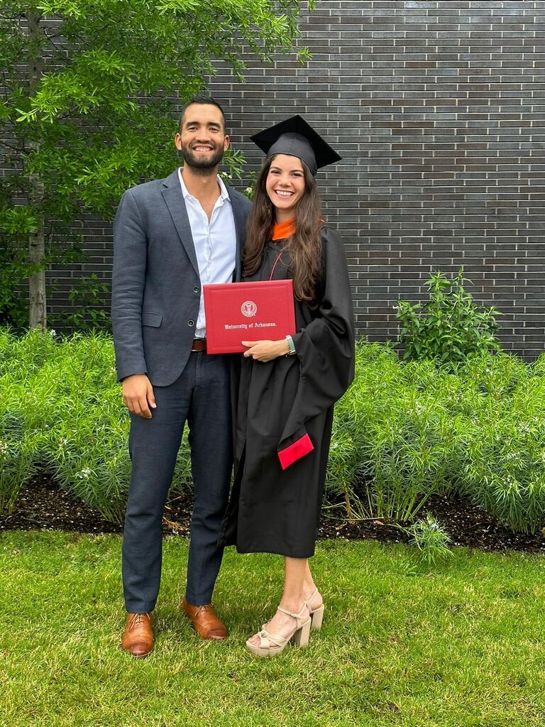 Diego visits Ana Laura in Arkansas for her Master's graduation