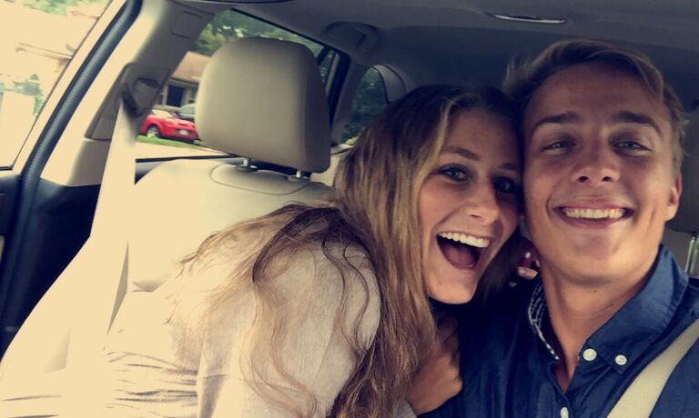 Long distance was super tough, so Brendan drove 3+ hours home every single weekend to spend time with Delaney so they could continue to grow their relationship. That's when Delaney knew she could see herself marrying Brendan...he put in so much effort just to make Delaney happy!