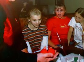 HAMPELS MAGIC PRODUCTIONS - Magician - Belleville, IL - Hero Gallery 1