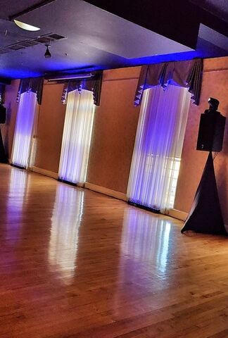 Parkersburg Art Center | Reception Venues - The Knot