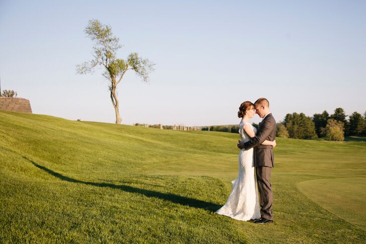 A Rustic Wedding At Red Barn At Outlook Farm In South Berwick Maine