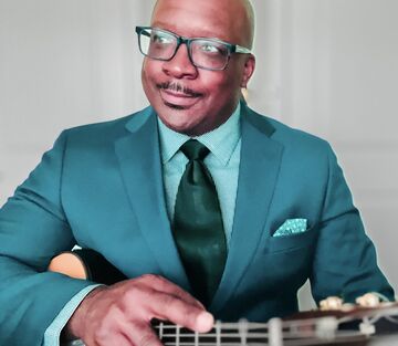 GuitarManSings (Vince Rivers) - Singer Guitarist - Charlotte, NC - Hero Main