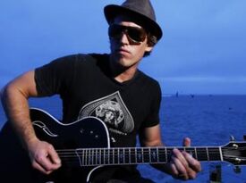 Ryan Hiller - Acoustic Guitarist - San Diego, CA - Hero Gallery 2