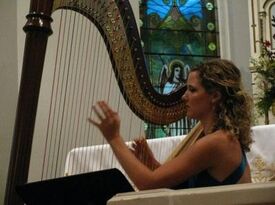 Agnes Hall - Harpist - Nashville, TN - Hero Gallery 4