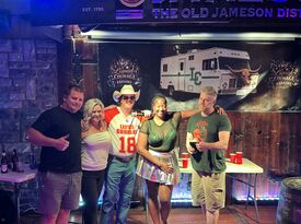 Courage Entertainment - Karaoke DJ - Newport, KY - Hero Gallery 4
