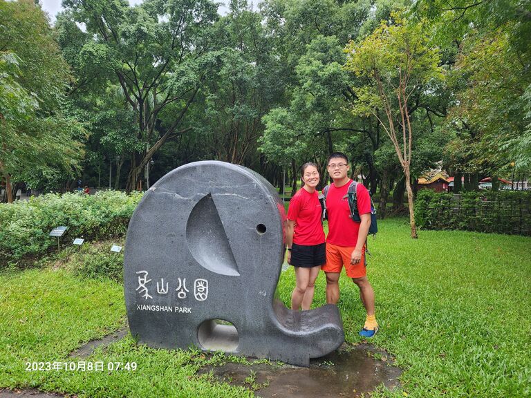 Steph's first time visiting Chris' hometown in Taipei