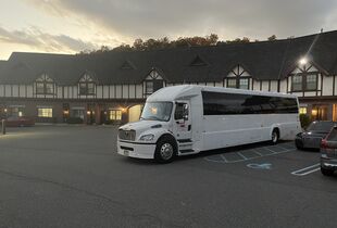 Theme Park Transportation - 1st Coast Limousines