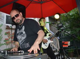 Roger Santos DJ Services - DJ - Toronto, ON - Hero Gallery 4