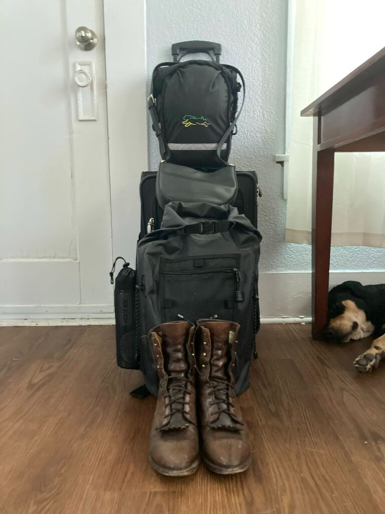 Minavet packs her things and prepares to head back to her family in Seattle for the launch of the upcoming expedition to Peru with her younger sister. EJ is feeling down because he can't get off work to say goodbye. One of the doctors EJ works with prompts him to leave work and go send her off at the airport. EJ proceeds to run out of the hospital and makes it just in time to surprise her.