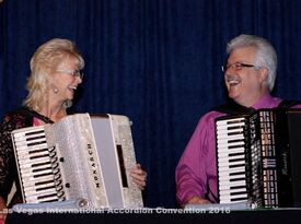 Squeeze Play - Variety Band - Springfield, MO - Hero Gallery 3