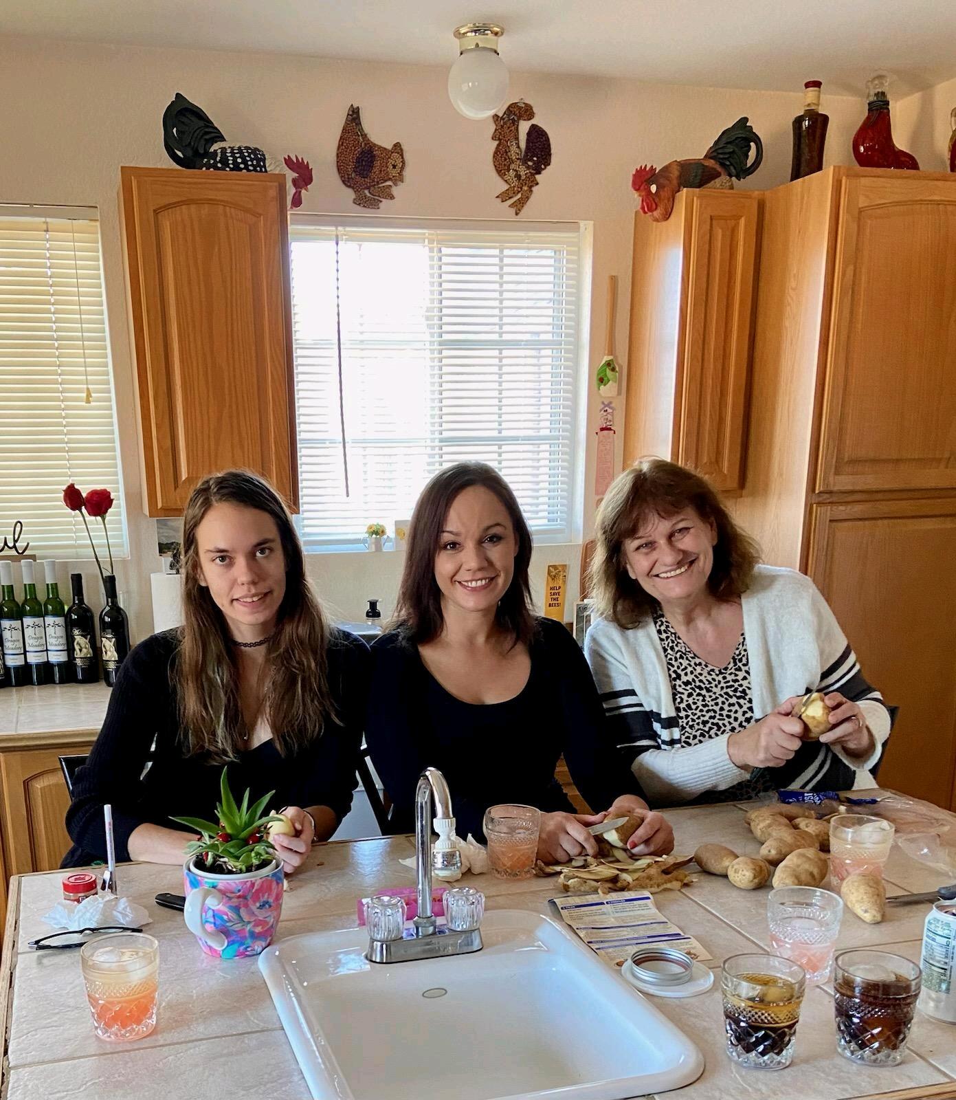 Thanksgiving with Dom, Michele (mom) and Desi (sister)