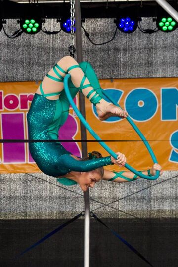 Aerialist Ivy - Circus Performer - Fort Lauderdale, FL - Hero Main