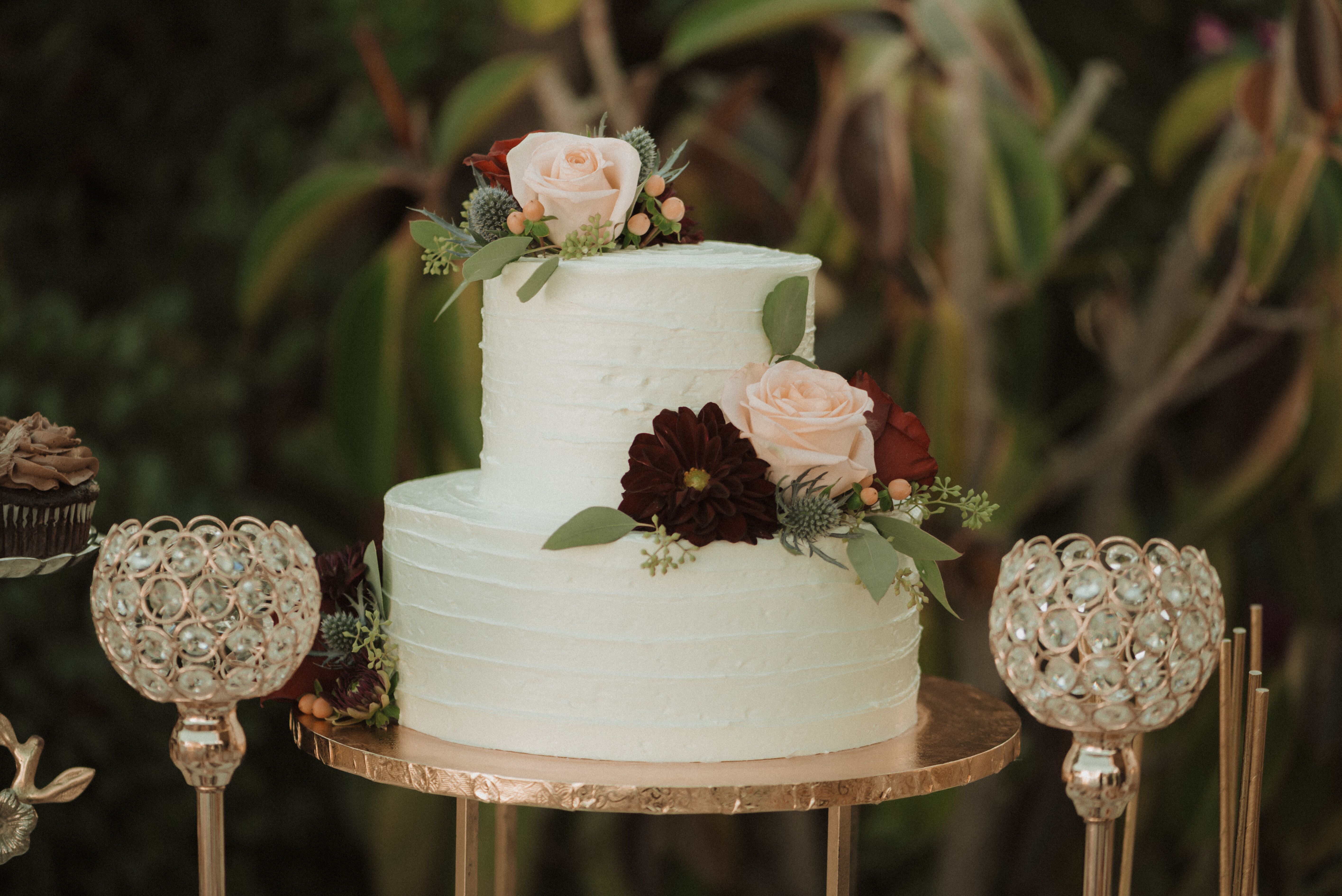 Cupcakes A La Yola Wedding Cakes The Knot