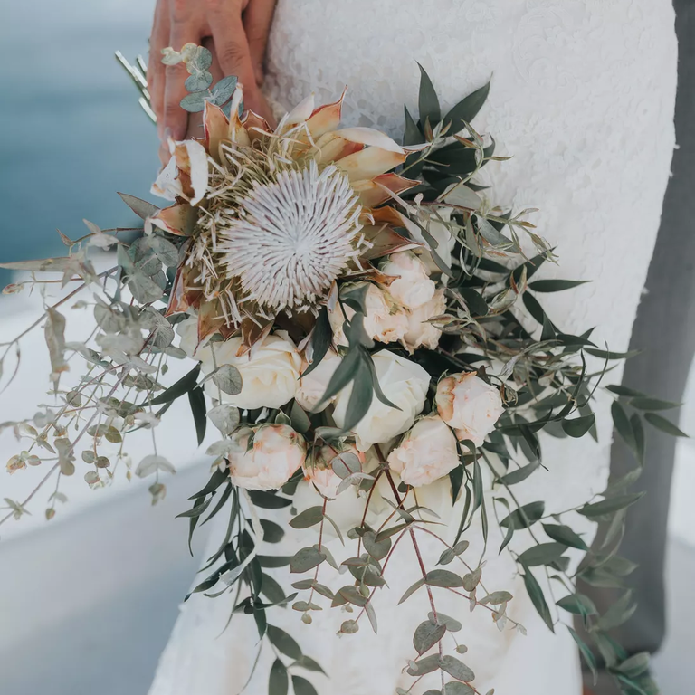22+ Eucalyptus In Wedding Bouquets