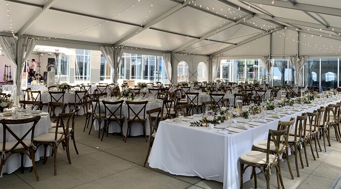 Aloft cleveland downtown wedding | Honestweddingadvice.com