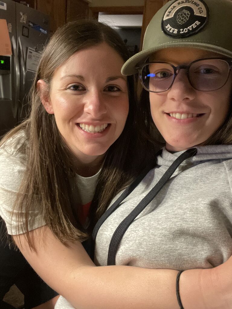 Erica flew to Minnesota to help Halea move to Bismarck! Erica met all of Halea's friends and family!