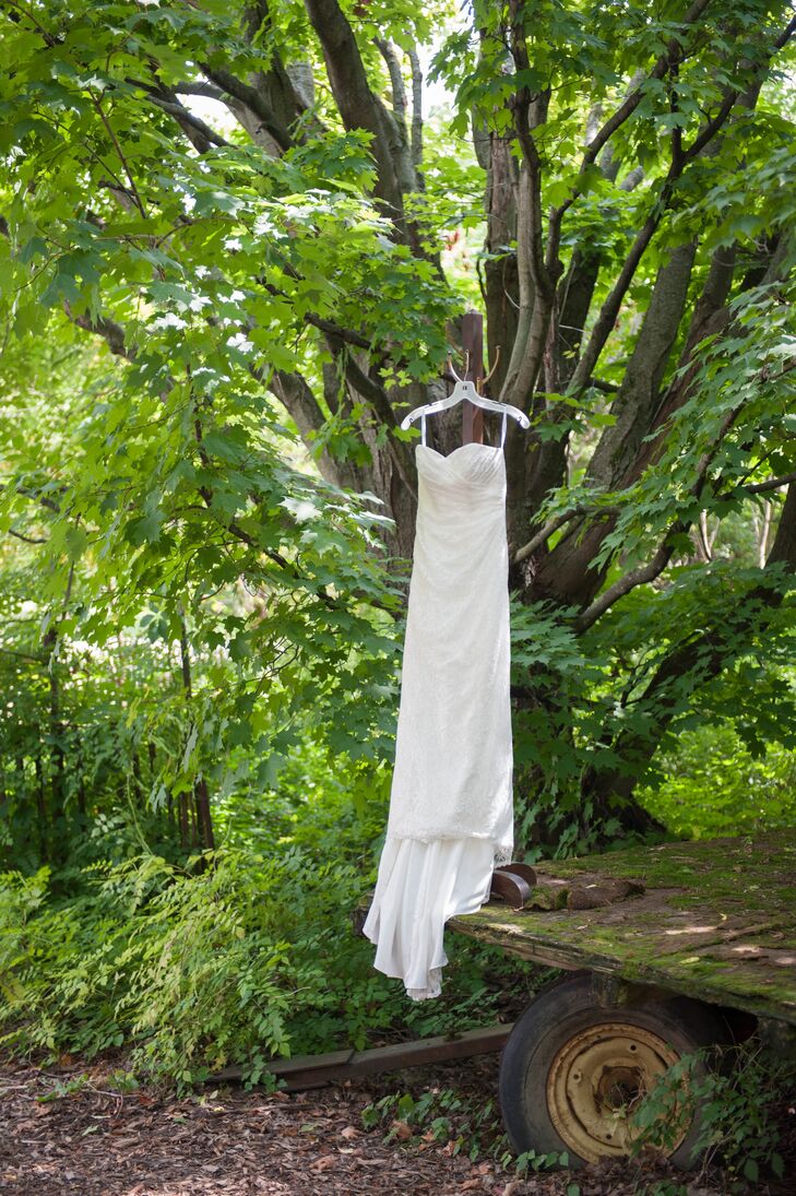 A Barn Wedding At Millcreek Barns In Watervliet Michigan