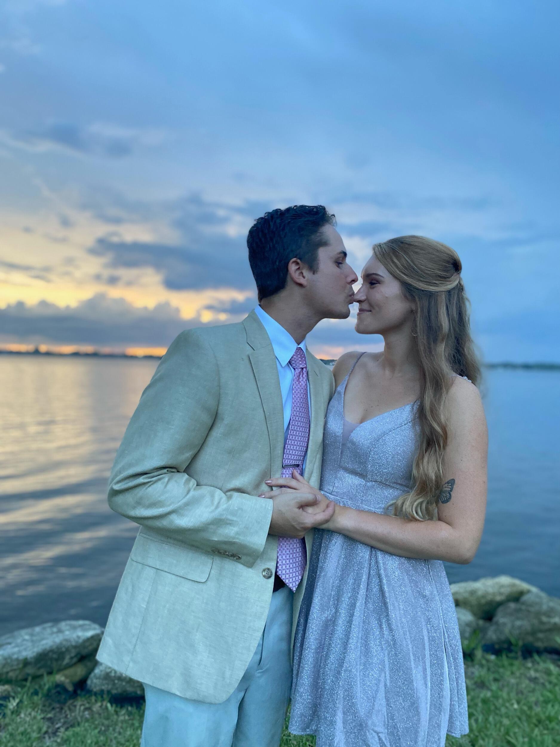 A beautiful and wonderful engagement party to celebrate this Bride & Groom to be! 