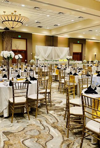 DoubleTree by Hilton Bay City - Riverfront | Reception Venues - The Knot