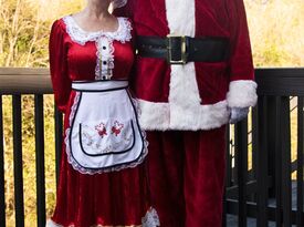 The Multi-Clauses - Santa Claus - Nashville, TN - Hero Gallery 3