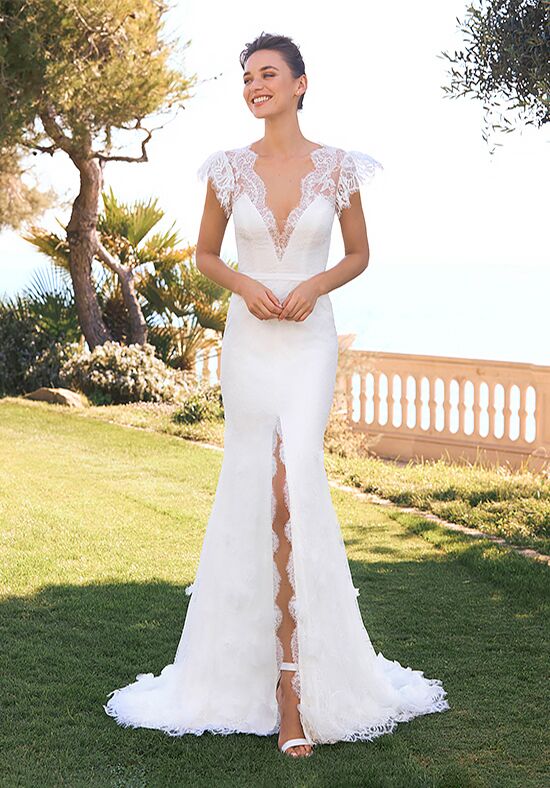 PRONOVIAS CATRIONA Wedding Dress | The Knot