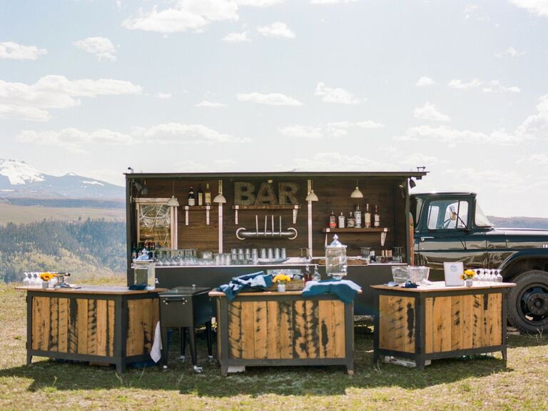 20 Mobile Cocktail Bar Truck Ideas for Your Wedding