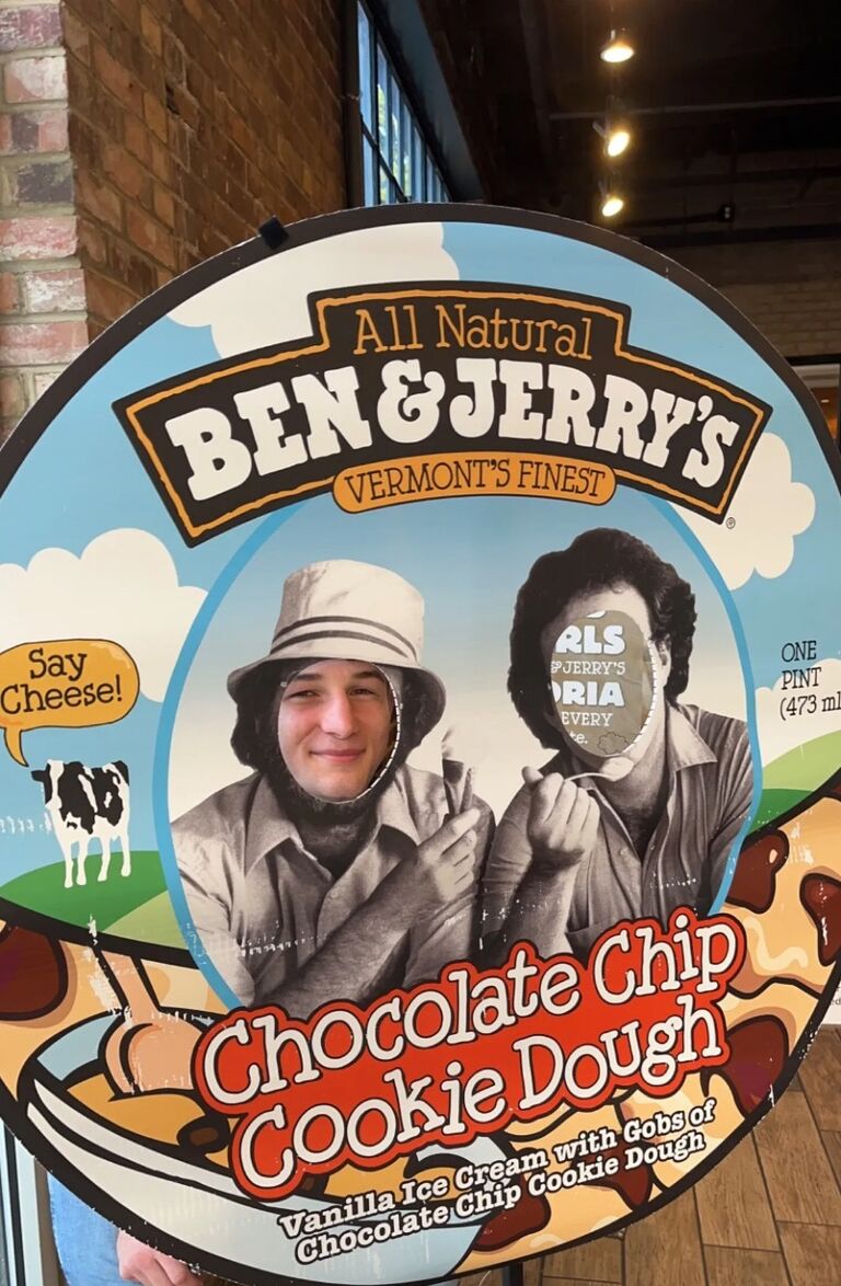 After coming home from Disney and months of talking, Katlyn and Ed FINALLY went on their first date... which was obviously to get ice cream!