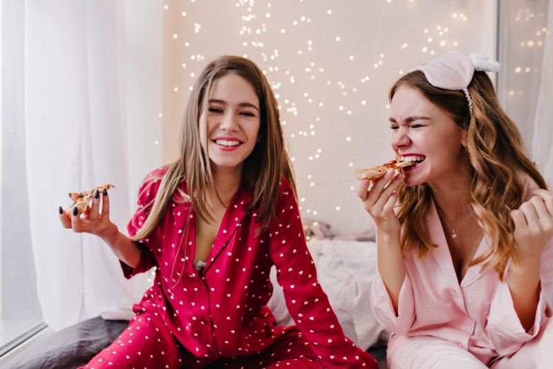 Holiday Party Ideas and Themes - pajama party