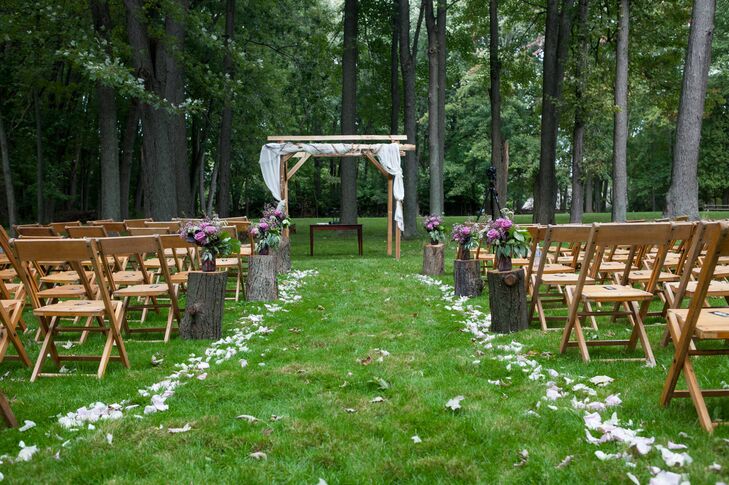 Rustic Tree Stump Aisle Decorations