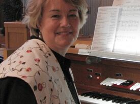 Helen Viebrock - Pianist - Hudson, NY - Hero Gallery 2