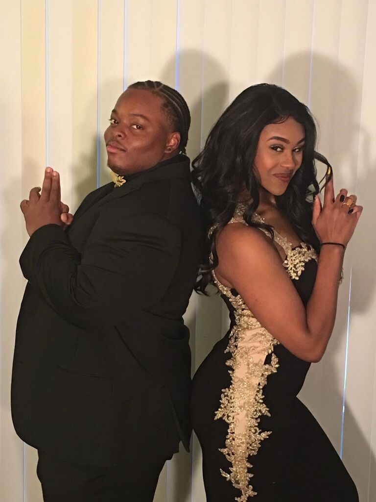 To wrap up big high school events, Malik flew down to attend Jasmine's Senior Prom. 